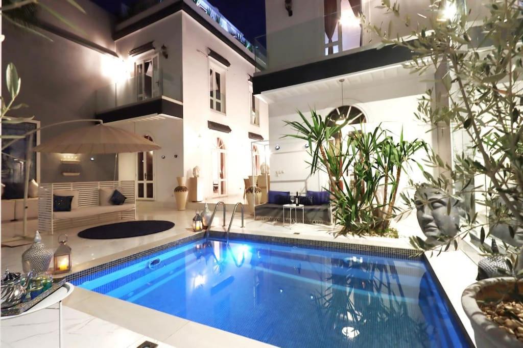 Avec Piscine - Wifi- Petit Dejeuner *
