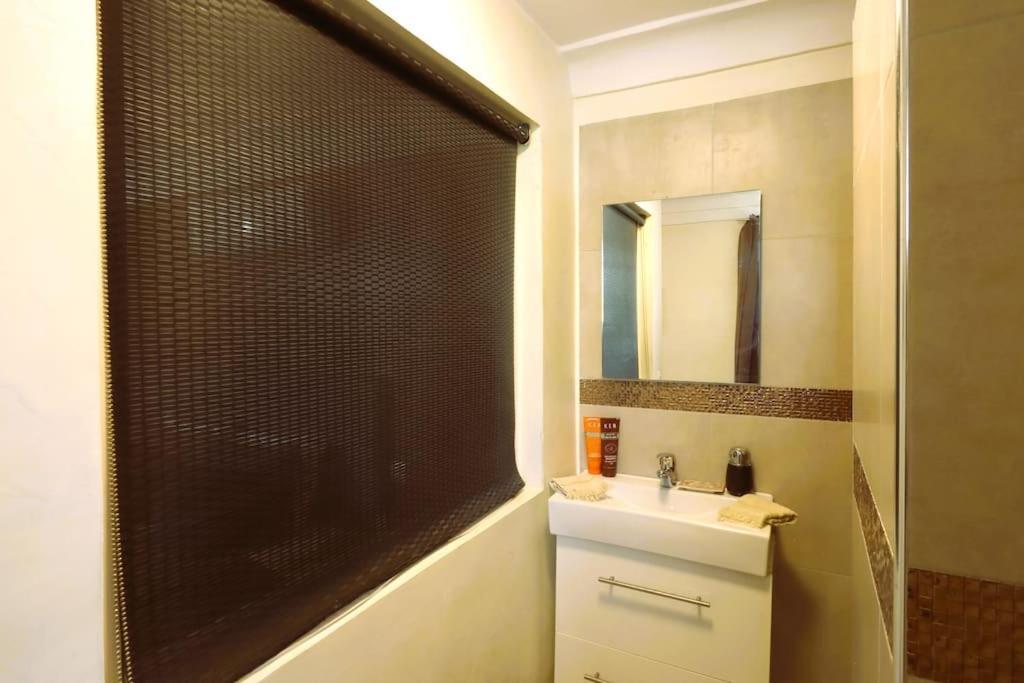 Avec Piscine - Wifi- Petit Dejeuner Ferienhaus